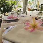 Masseria Il Sorriso Degli Ulivi - Dimora Di Charme Farm stay *