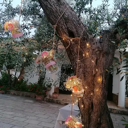 Dimora Di Charme Agrichic Il Sorriso Degli Ulivi Alloggio per agriturismo