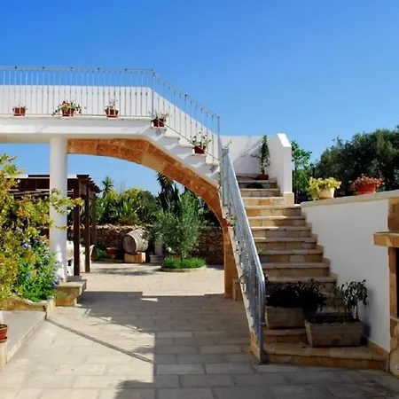 Masseria Il Sorriso Degli Ulivi - Dimora Di Charme *