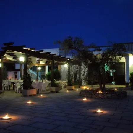 Masseria Il Sorriso Degli Ulivi - Dimora Di Charme مزرعة للإقامة غالّيبولي